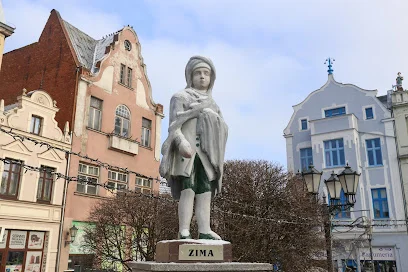 Rzeźby "Cztery Pory Roku"